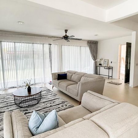 Nur Villa Sg Soi Kuantan Exterior foto