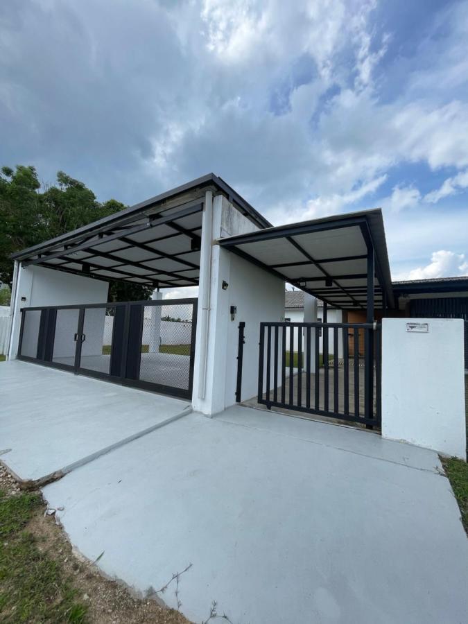 Nur Villa Sg Soi Kuantan Exterior foto